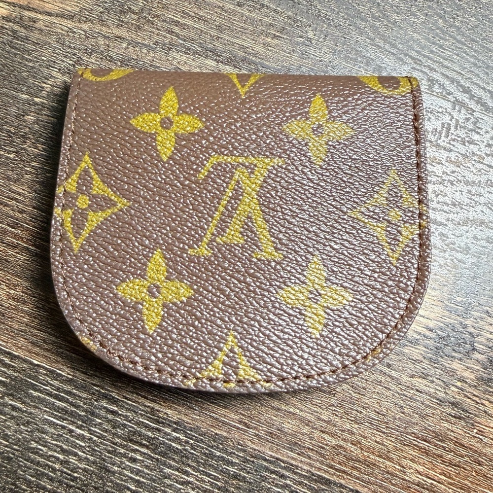 Louis Vuitton Monogram Coin Pouch Jewelry case - Picture 2 of 9
